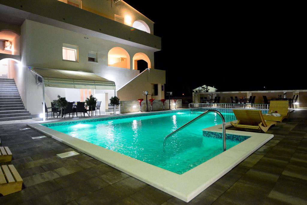 Apartments Julijana Privlaka  Εξωτερικό φωτογραφία