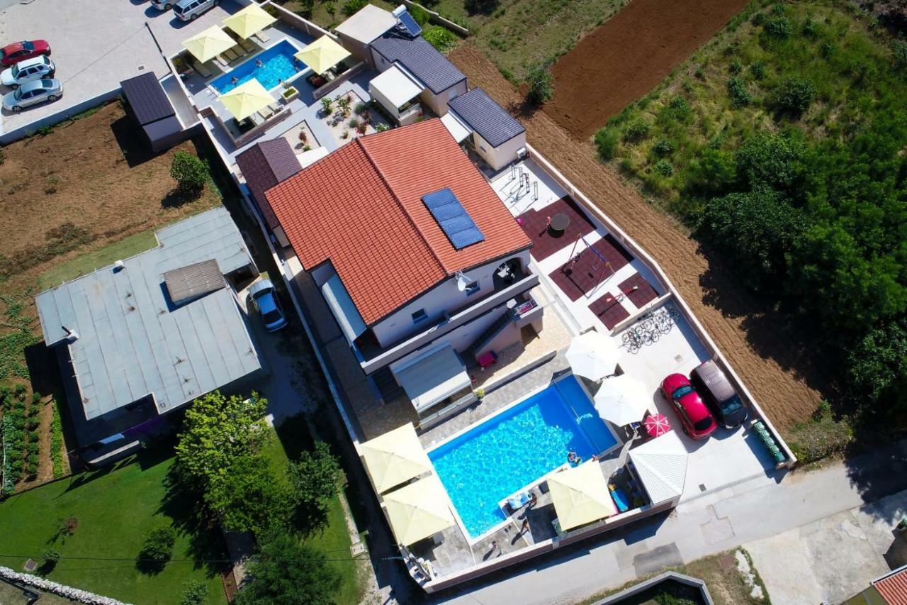 Apartments Julijana Privlaka  Εξωτερικό φωτογραφία