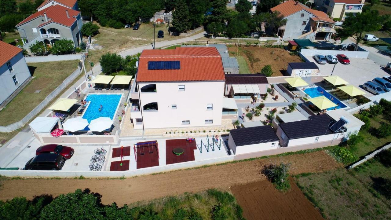 Apartments Julijana Privlaka  Εξωτερικό φωτογραφία